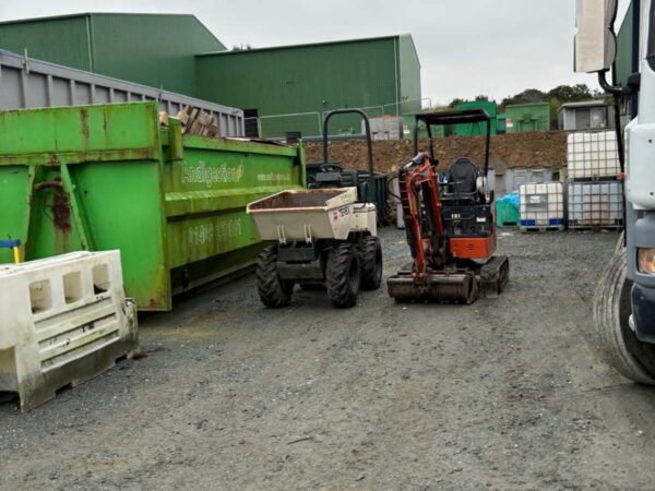 ¾  ton Mini Digger - Image 4