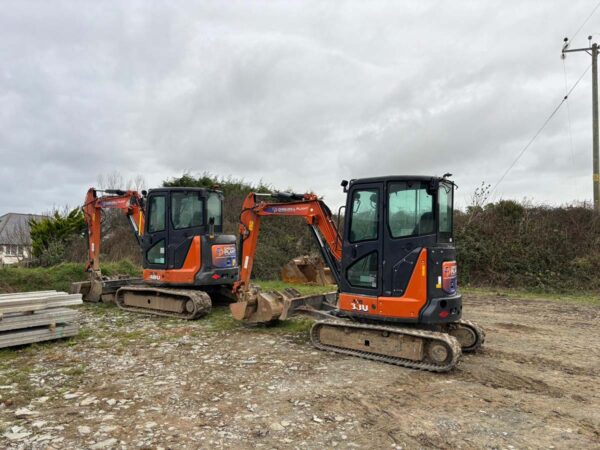 Digger 5 ton zero-tailed swing - Image 3